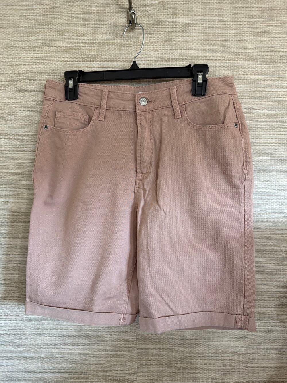 Old Navy Dusty Rose Bermuda Short High Rise women's size 12